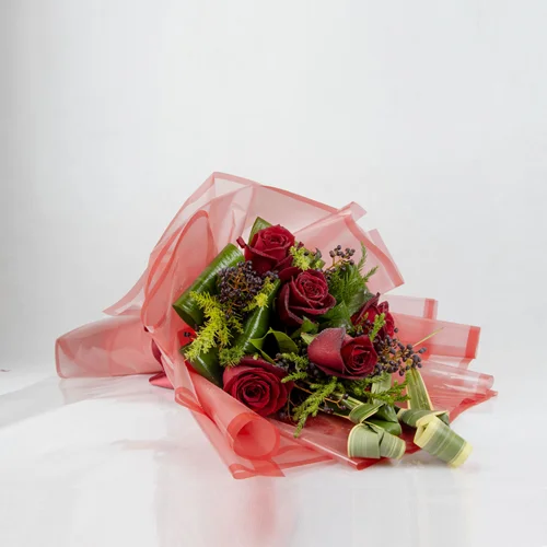 دسته گل رز هلندی قرمز