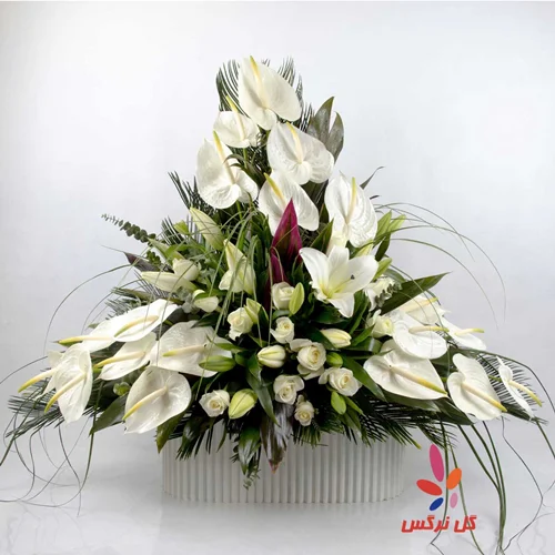 باکس گل کرکره ای لیلیوم و آنتوریوم و رز هلندی